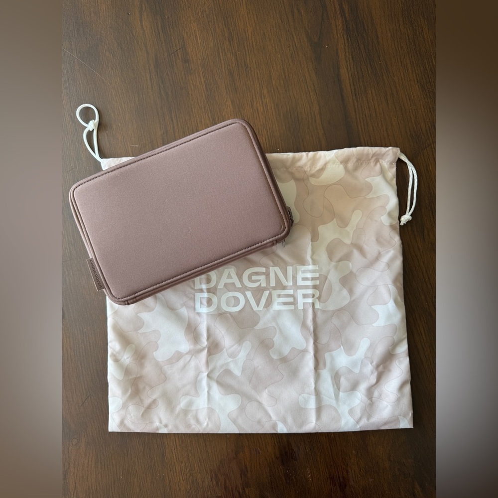 Dagne Dover Arlo Neoprene Tech Organizer (Color: Dune)